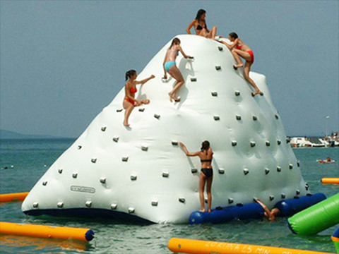 надувные водные аттракционы